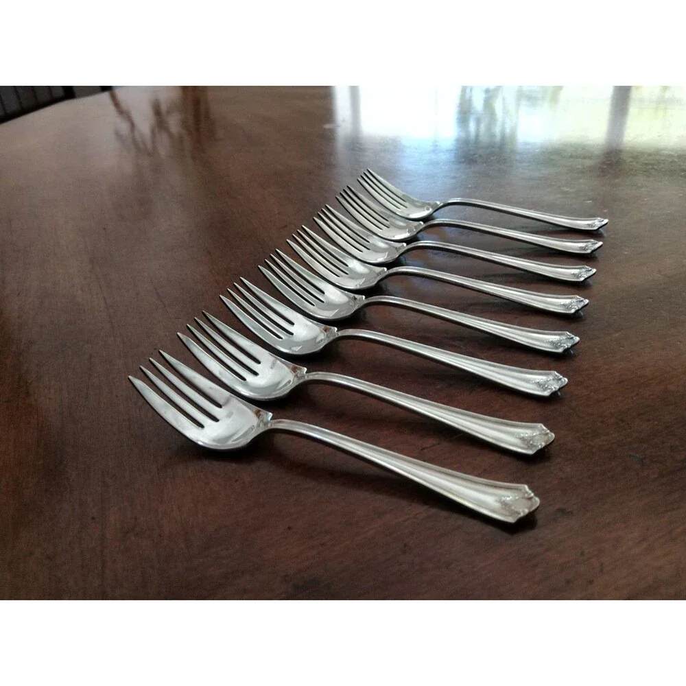 Lot of 8 Wm. Rogers Ashland Silverplate Salad Forks 1914 5.9